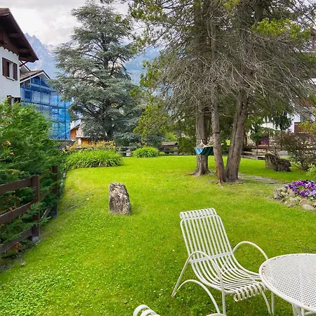 Edelweiss - Panorama E Giardino Courmayeur